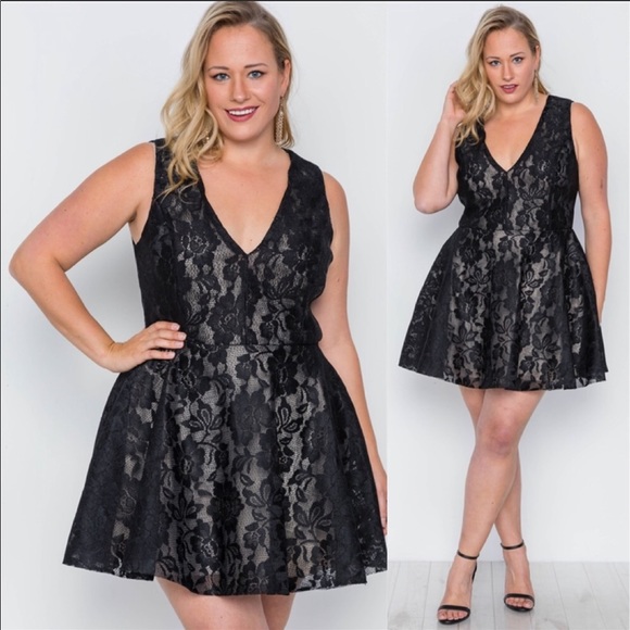 Dresses & Skirts - Pretty Plus Size Dress!